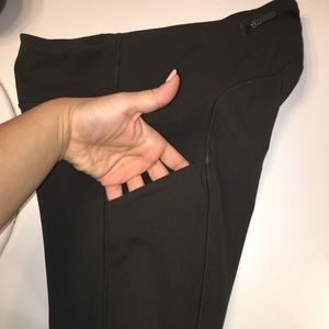 Lululemon cropped pants!